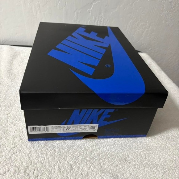 Air Jordan 1 Retro High OG "Royal Reimagined" - Picture 4 of 6
